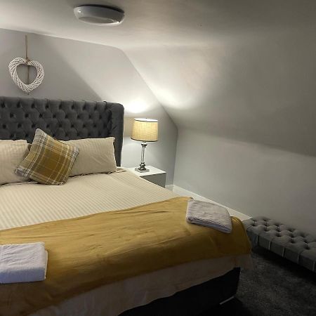 Commercial Hotel Insch Dış mekan fotoğraf