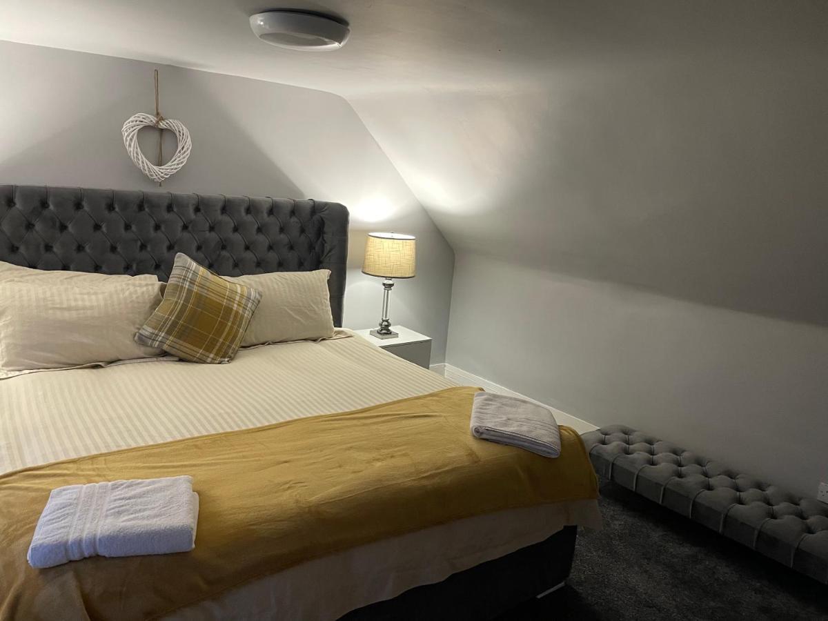 Commercial Hotel Insch Dış mekan fotoğraf
