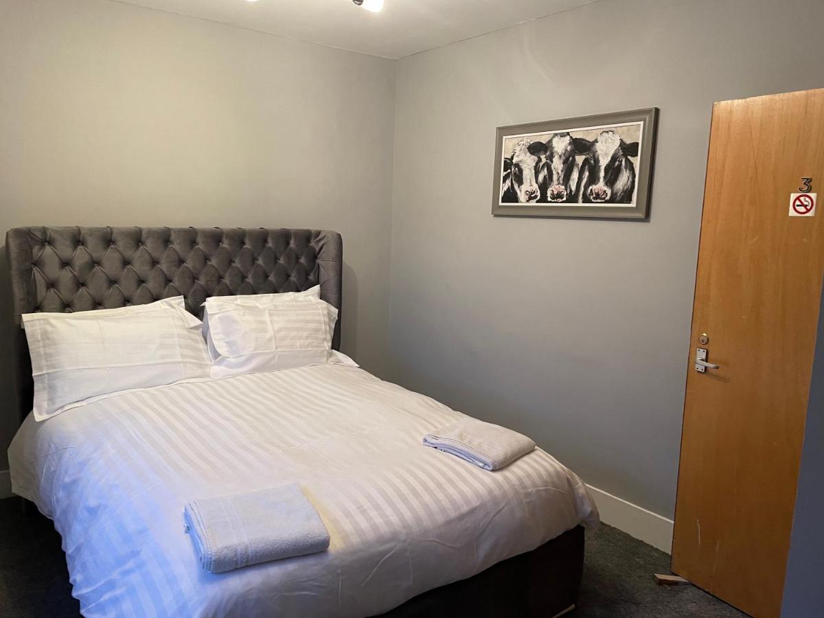Commercial Hotel Insch Dış mekan fotoğraf