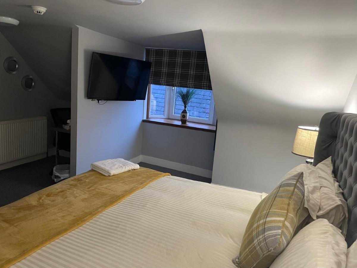 Commercial Hotel Insch Dış mekan fotoğraf