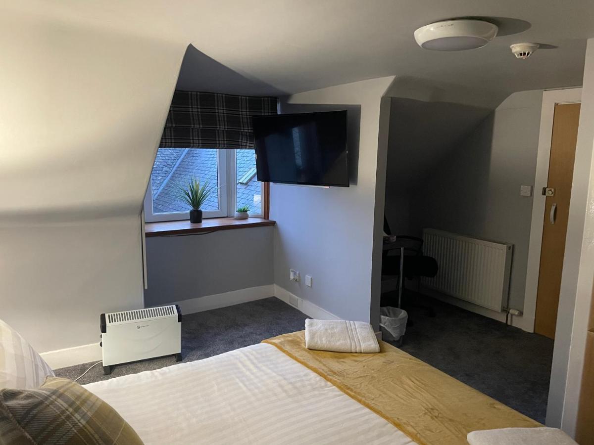 Commercial Hotel Insch Dış mekan fotoğraf