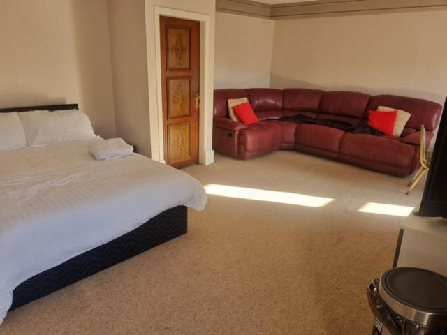 Commercial Hotel Insch Dış mekan fotoğraf